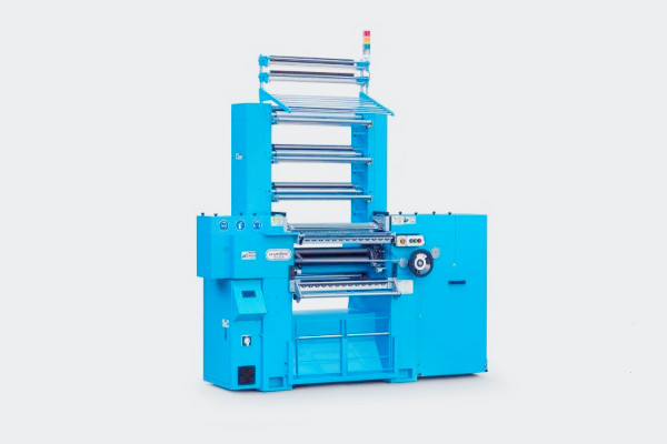 電腦提花橫機(jī)設(shè)備